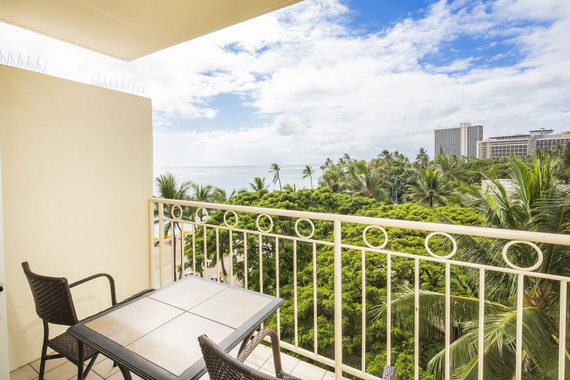 Castle Waikiki Shore 3* Honolulu