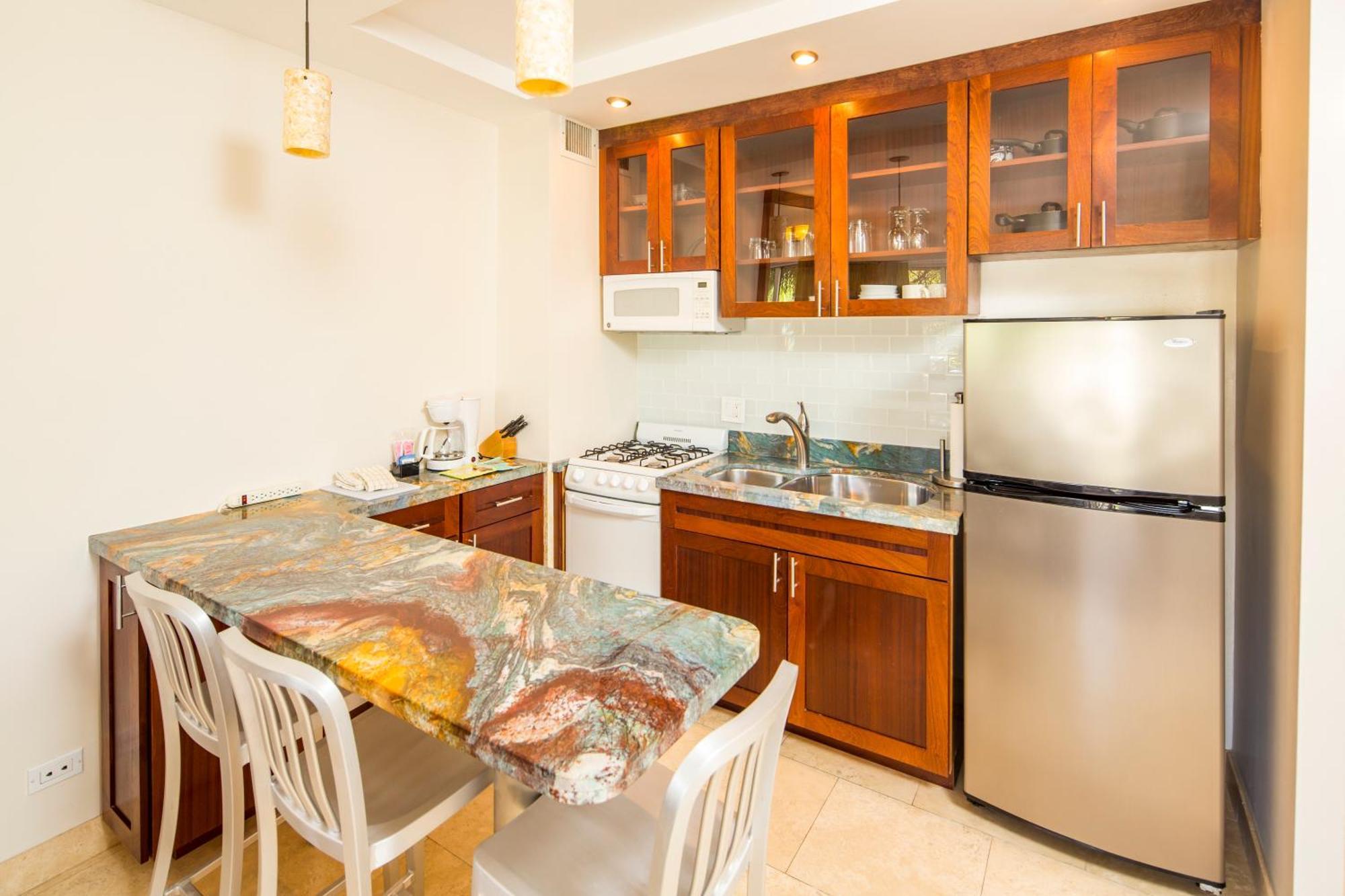 Aparthotel Castle Waikiki Shore 3*