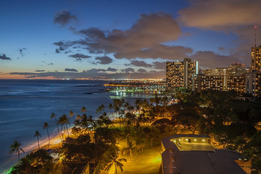 Castle Waikiki Shore Aparthotel Honolulu