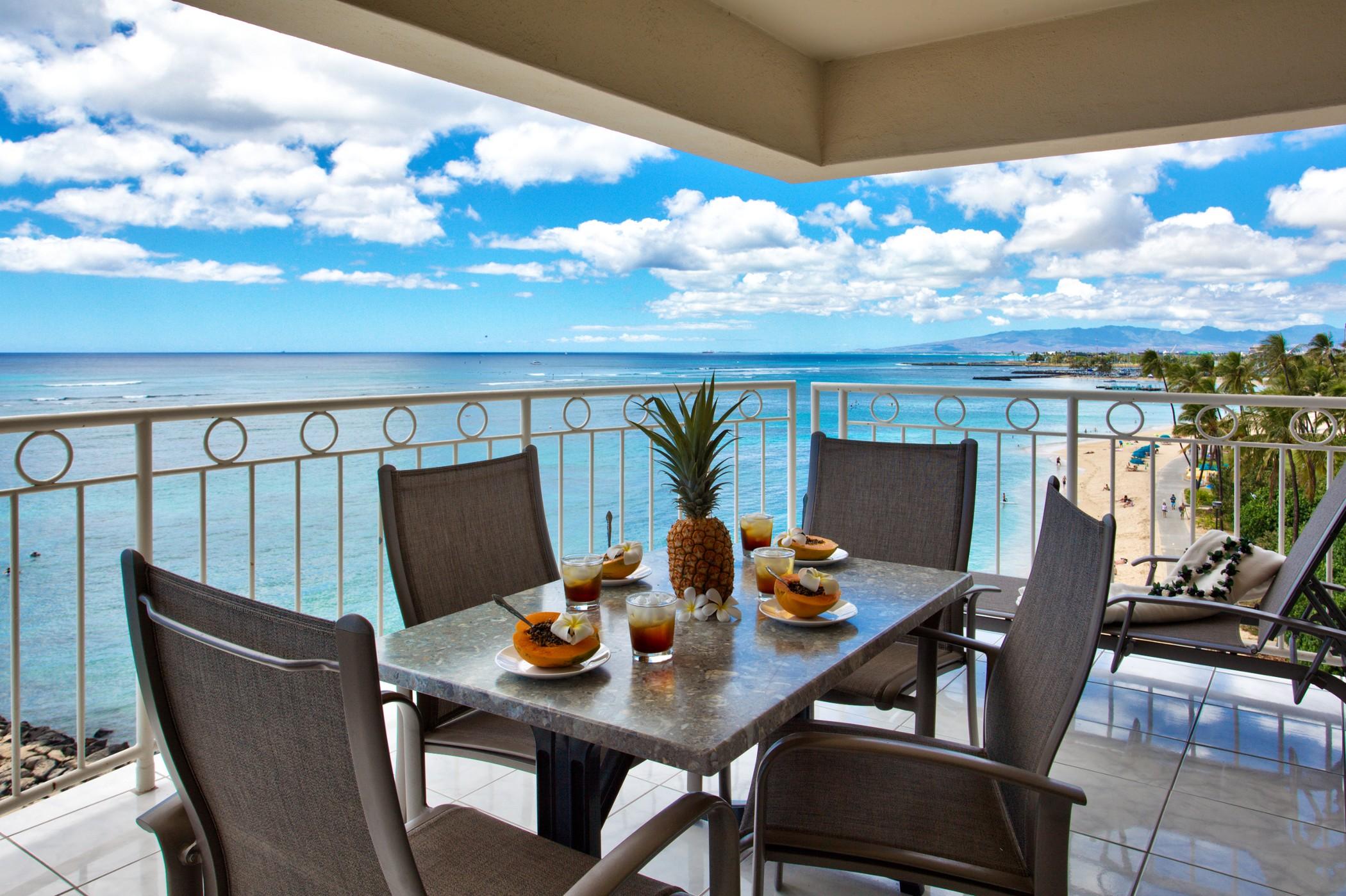 Castle Waikiki Shore Appart hôtel 3*